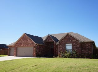 1207 NE Baybrook Dr, Elgin, OK 73538