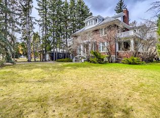 916 Durham Ave SW, Calgary, AB T2T 0P6