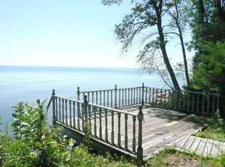 N2299 Foster Rd S, Oostburg, WI 53070