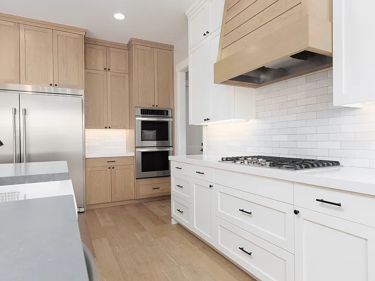 1621 W Approach Ln — Photo 20