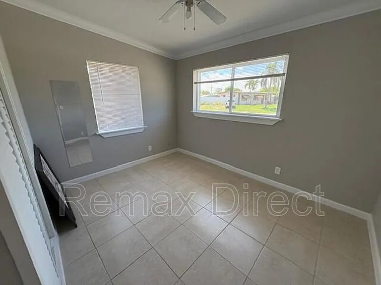 5580 Honeysuckle Dr — Photo 5
