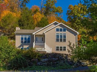 11 Squantz View Dr, New Fairfield, CT 06812