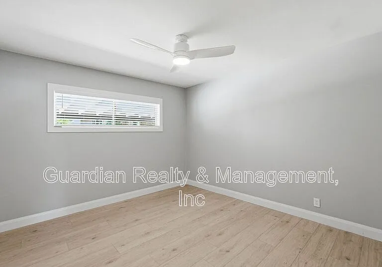 6819 E Paradise Pkwy — Photo 21