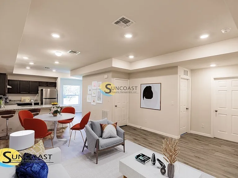 1248 Navigator Rd — Photo 2