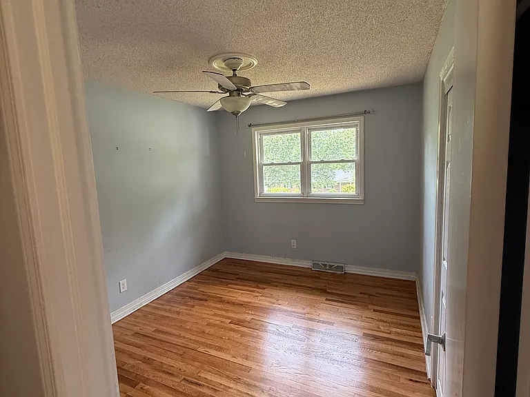106 Brookwood Dr — Photo 19