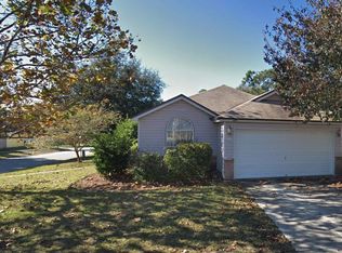 1218 Homard Blvd E, Jacksonville, FL 32225