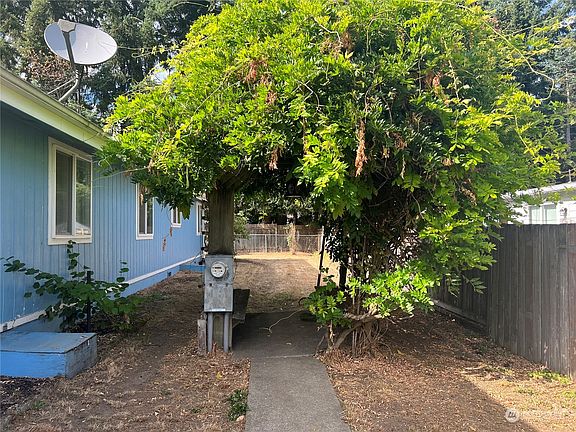 5th image of 21529 146th St E