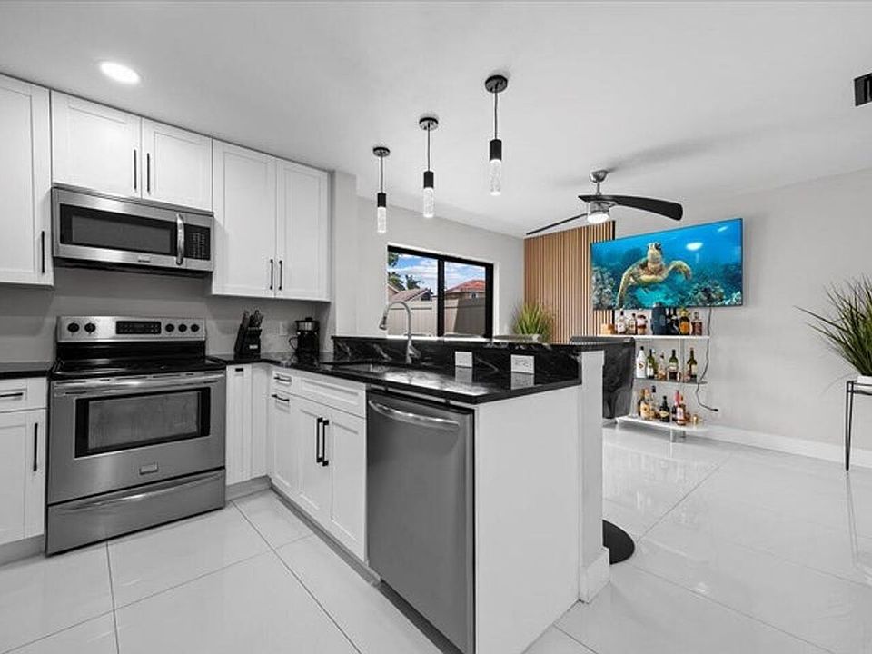 1st image of 1779 Harborside Cir