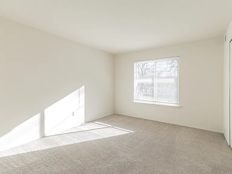 Windemere Apartments — Photo 5