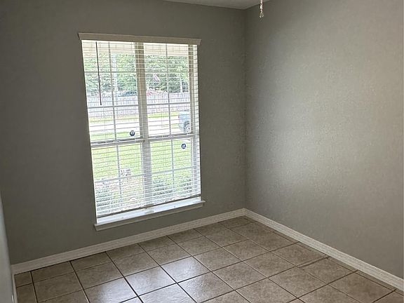 3rd image of 1780 Dawes Rd #1B