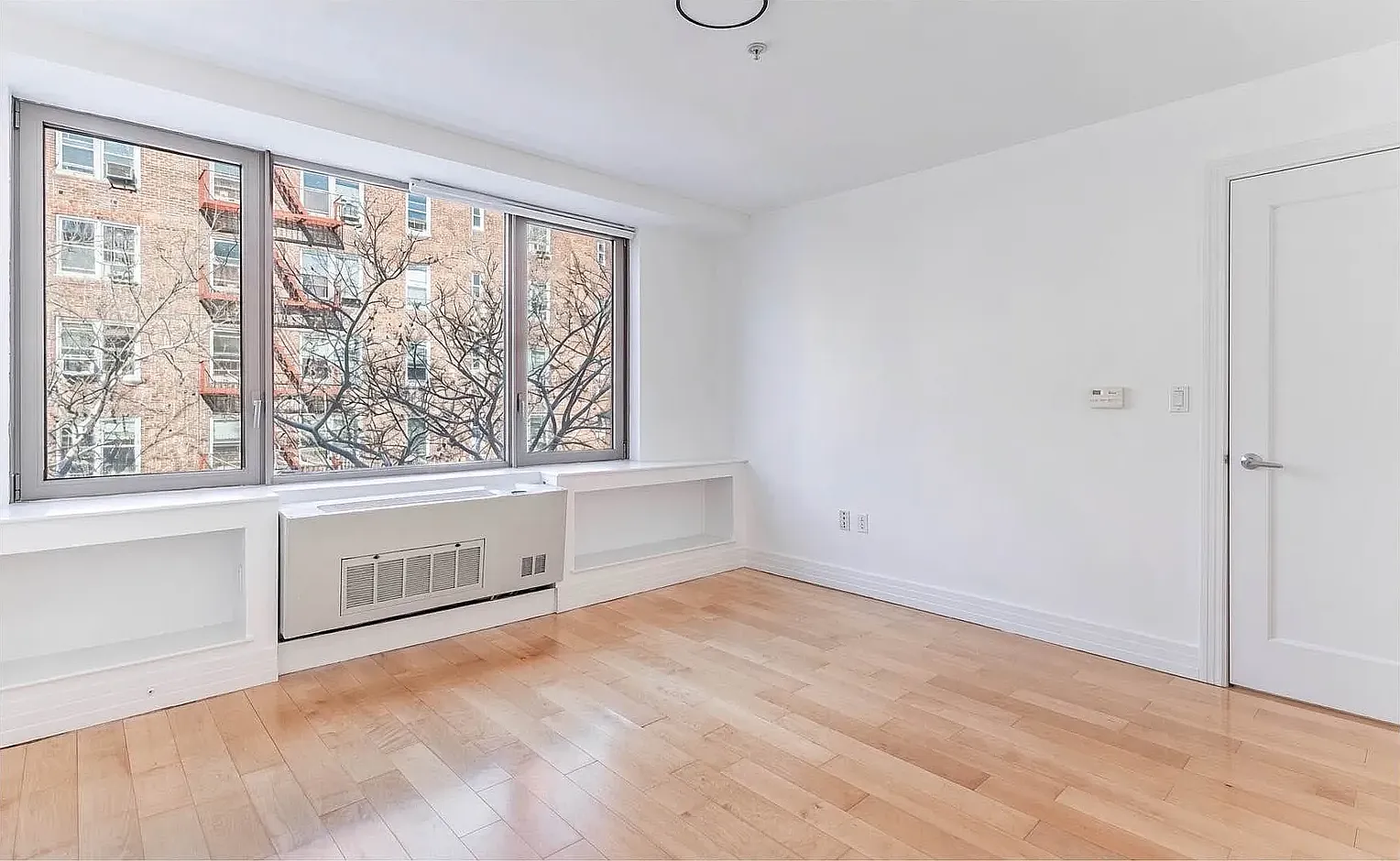 6405 Yellowstone Blvd — Photo 2