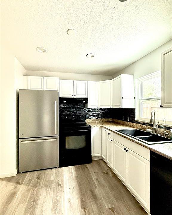 1st image of 1333 MELROSE AVENUE S