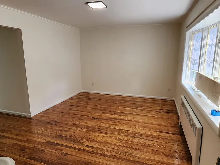 1502 Sunnyfield Dr — Photo 4