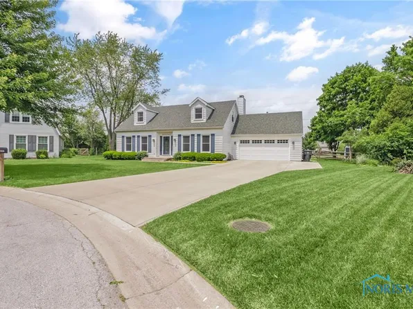 826 Touraine Ave, Bowling Green, OH 43402