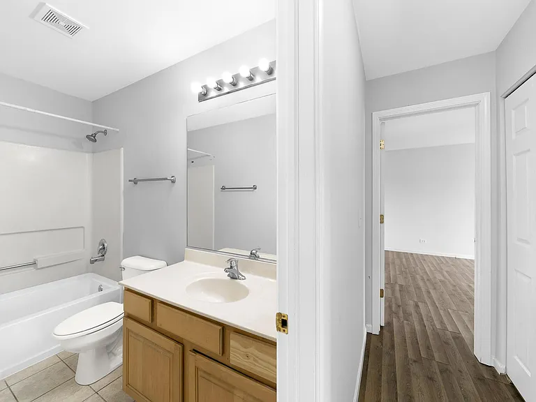 2403 Miriam Ave — Photo 16