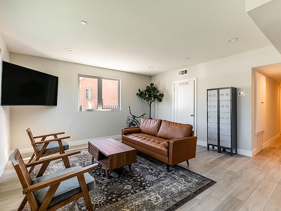 2nd image of 1458 W 37th Pl #2