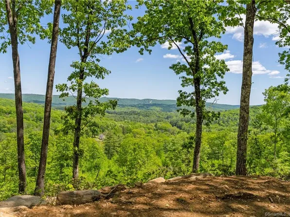 13 Dew Road, Barkhamsted, CT 06063