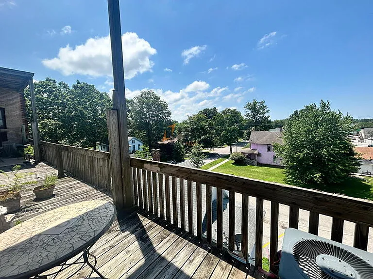 710 Perry St #8 — Photo 9