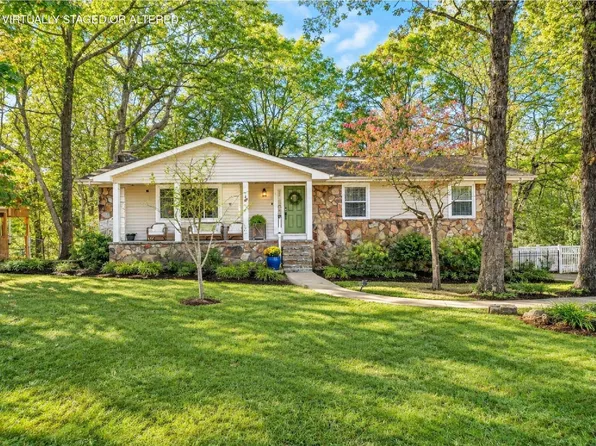 1826 Rock Bluff Rd, Hixson, TN 37343