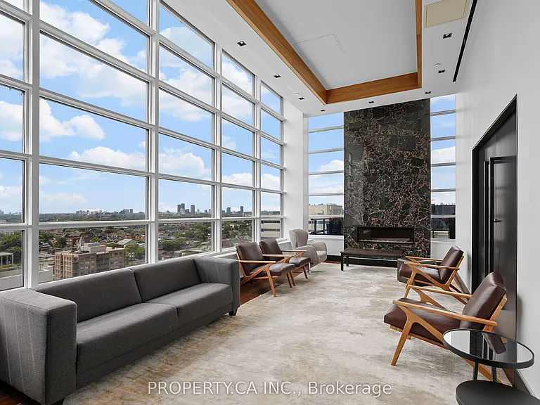 501 Adelaide St W #303 — Photo 29
