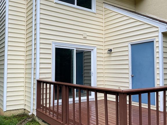 2nd image of 1748 Early Settlers Rd #1748