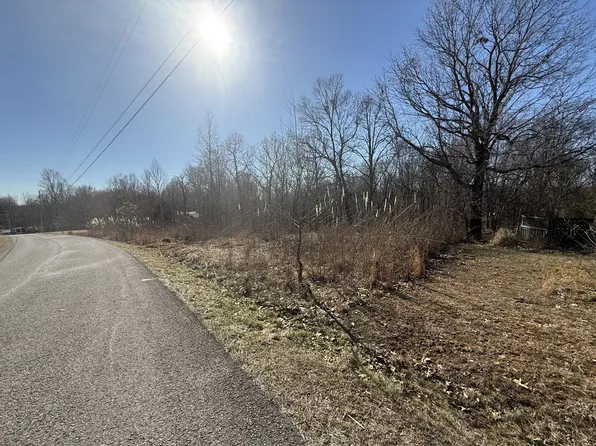 34 Backwoods Ests, Indian Mound, TN 37079