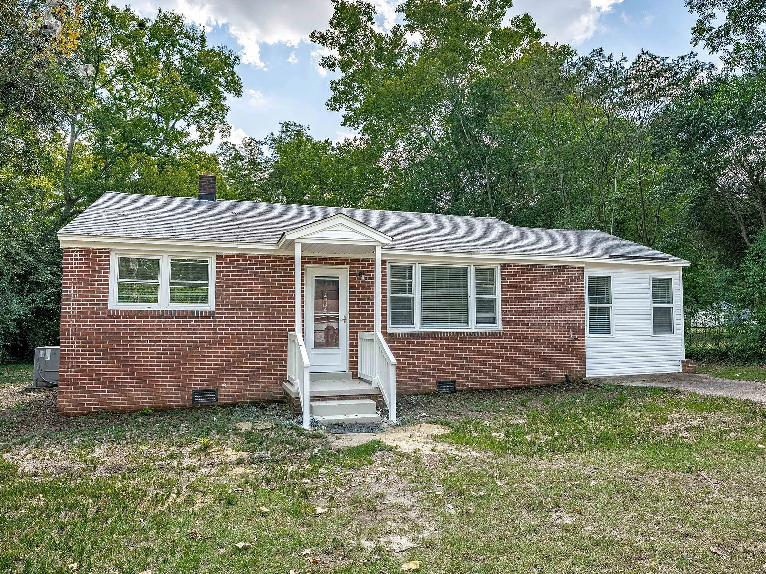 4 bed, $1,750 — Photo 2