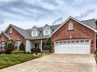 1005 Dingledine Manor Court St, Charles, MO 63304
