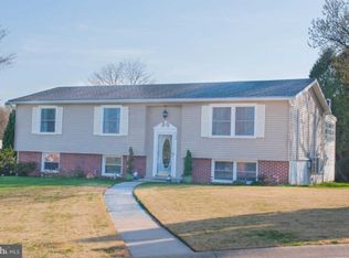 100 Maywood Ave, Reading, PA 19608