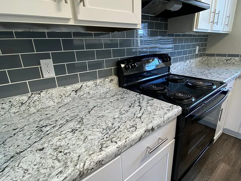 Gleneagle Apartment Homes — Photo 64