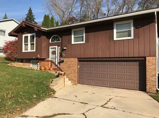 1343 N 10th Ave, West Bend, WI 53090