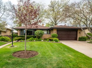 7018 N Keystone Ave, Lincolnwood, IL 60712