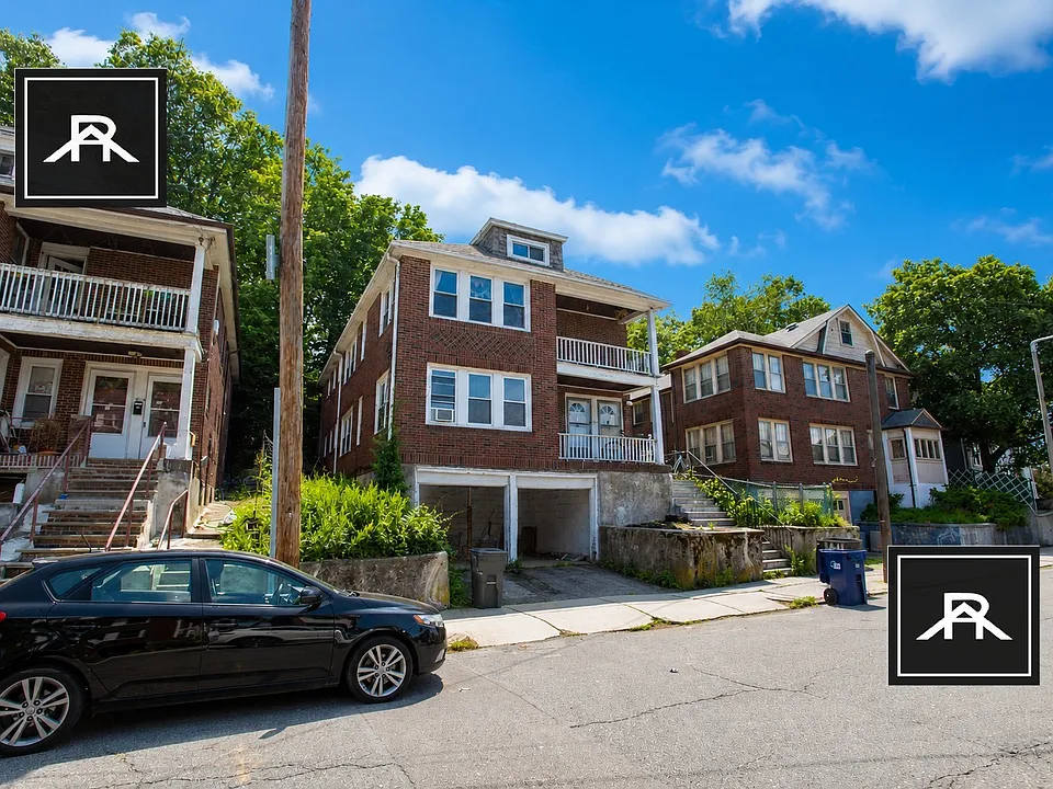 108 Colborne Rd #1