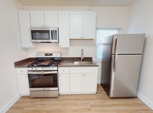 945 Center St, Oakland, CA 94607