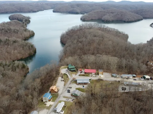 225 Bill Hunter Rd, Celina, TN 38551