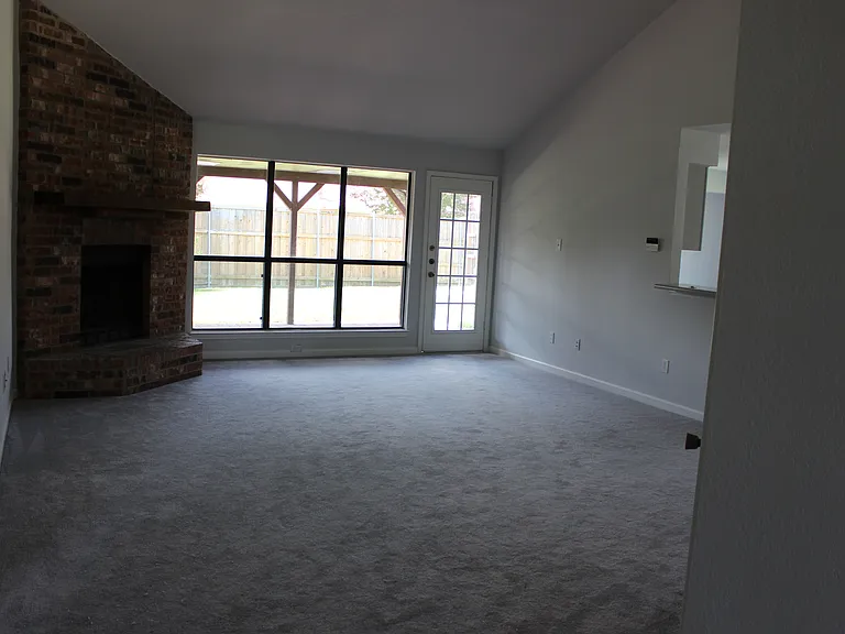 812 Shannon Dr — Photo 5
