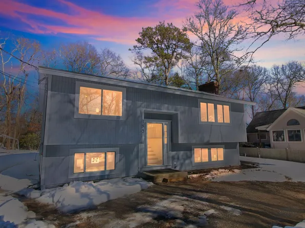 185 Wheeler Road, Mashpee, MA 02649