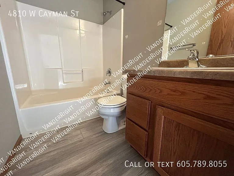4810 W Cayman St — Photo 15