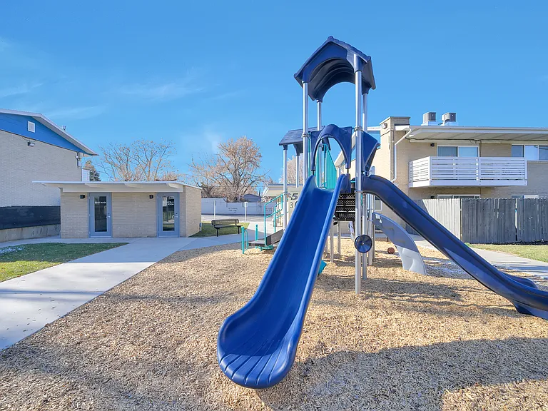 Westwood Apartments — Photo 6