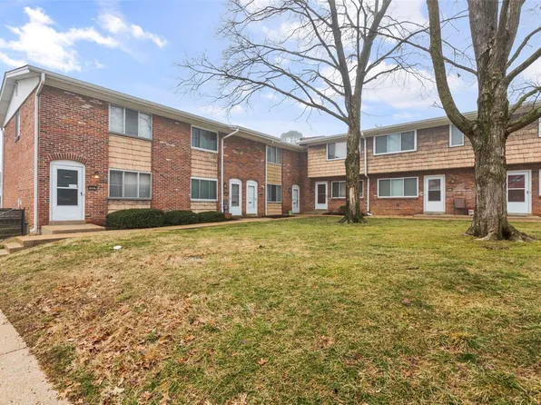 10581 Carroll Wood Way, Saint Louis, MO 63128