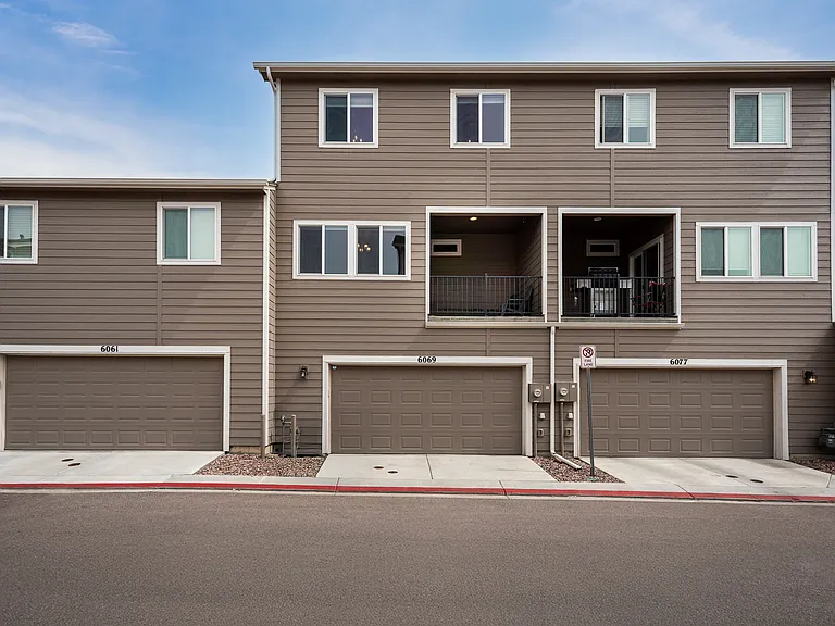 6069 Inman Vw — Photo 47