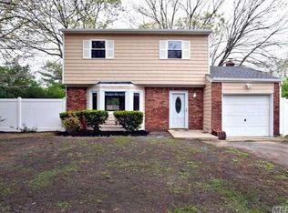 1 Adams Ave, Centereach, NY 11720