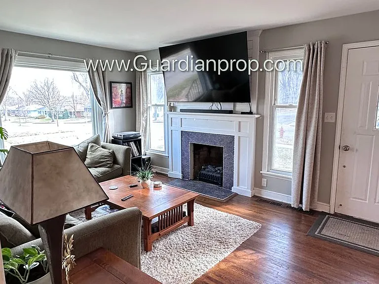 2700 Florida Ave S — Photo 7