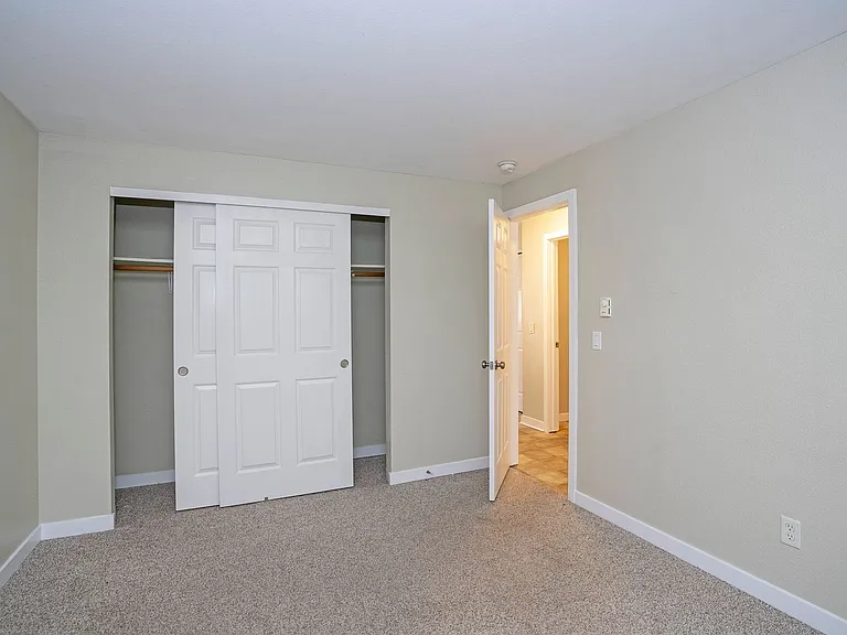 American Lake Townhomes — Photo 39