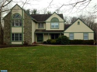 1 Ashleigh Dr, Lawrence Twp, NJ 08648