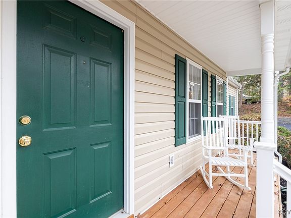 3rd image of 6757 Poplar Woods Ct