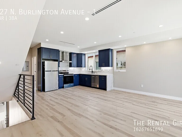 227 N Burlington Ave #1 — Photo 2