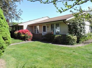 454 Falmouth Ct UNIT A, Ridge, NY 11961