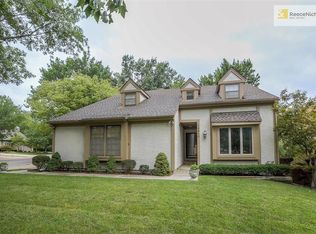 12810 Cambridge Rd, Leawood, KS 66209