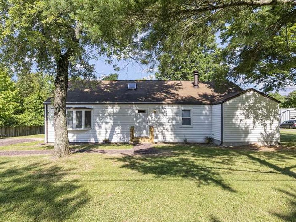 1st image of 17207 Manning Dr